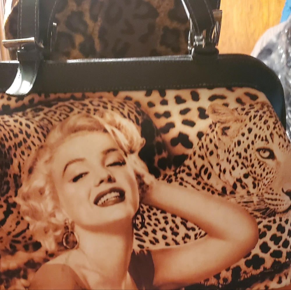 Handbag - Picture 2 of 2